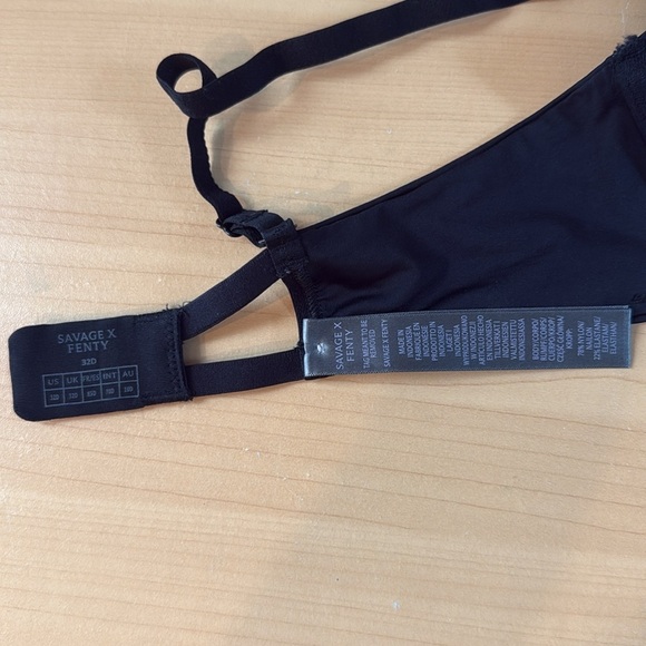 Savage X Fenty microfiber push-up blk - Picture 4 of 4